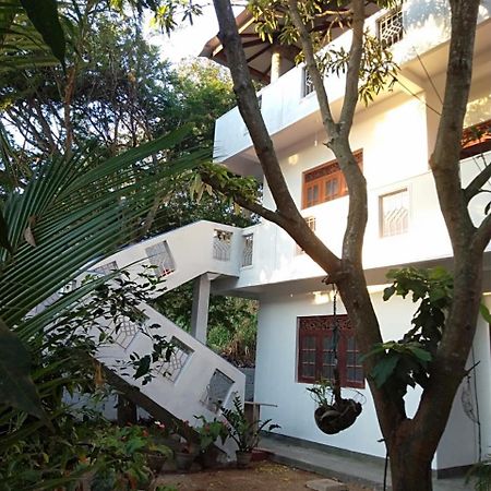 Ferienwohnung Seagull'S Nest Tangalle Exterior foto